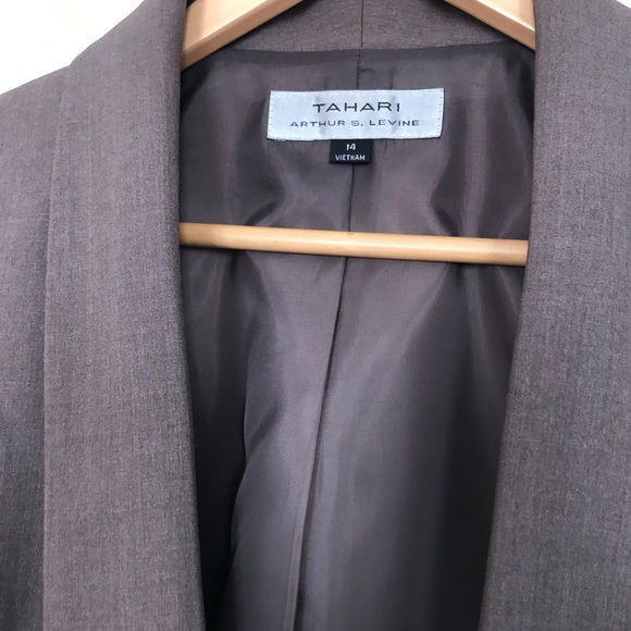 Tahari Brown Tweed Suit - Picture 6 of 8